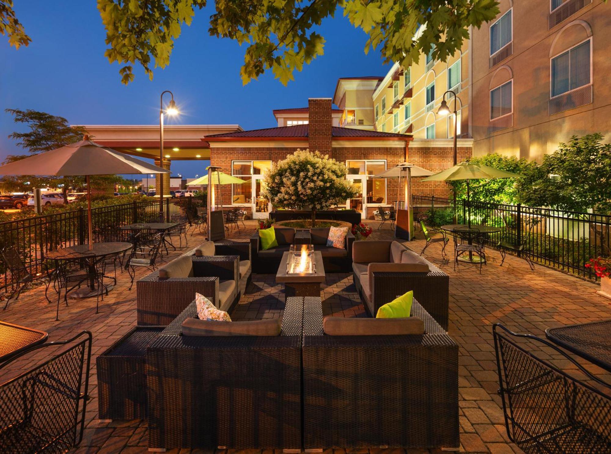 Holiday Inn Hotel & Suites Maple Grove Northwest Minneapolis-Arbor Lakes, An Ihg Hotel Bagian luar foto